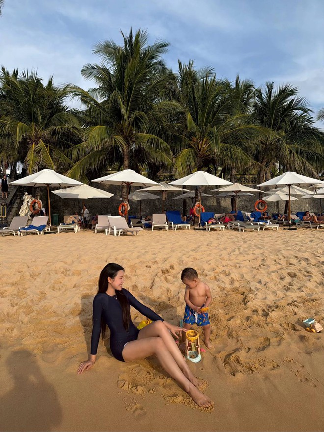 Doãn Hải My khoe chân dài thẳng tắp, tình tứ e ấp bên Văn Hậu, còn ai đồn tiểu thư thích to tiếng với chồng?- Ảnh 8.