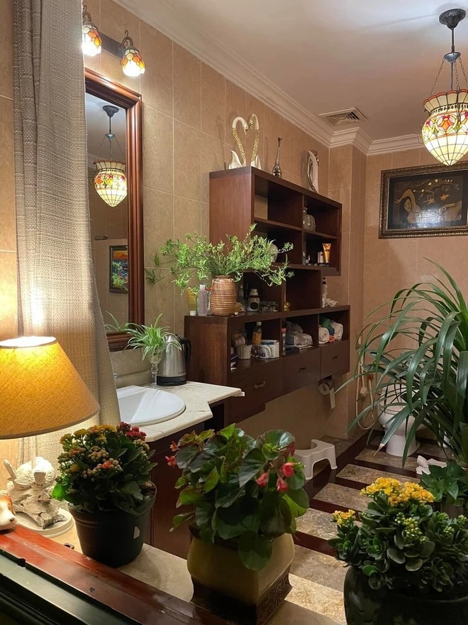 Cơ ngơi đẹp hơn tranh của “phù thuỷ” thiết kế xiêm y Táo Quân- Ảnh 16.