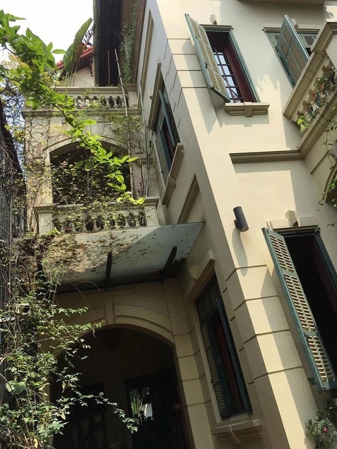 Cơ ngơi đẹp hơn tranh của “phù thuỷ” thiết kế xiêm y Táo Quân- Ảnh 3.