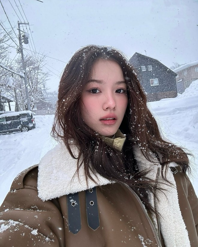 Bạn gái tin đồn của Song Luân: Visual "xịn mịn" như Baifern, gu cỡ này bảo sao ai đó "đổ đứ đừ"- Ảnh 10. Bạn gái tin đồn của Song Luân: Visual "xịn mịn" như Baifern, gu cỡ này bảo sao ai đó "đổ đứ đừ"- Ảnh 10.