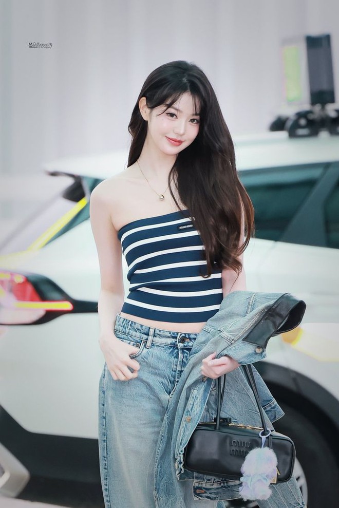 Đoạn video luộm thuộm của công chúa Kpop bị đào lại, tất cả vì combo dép lê và tất trắng?- Ảnh 1.