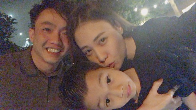 Cường Đô La tung 70 bức ảnh giữ kín bấy lâu, cách Đàm Thu Trang đối xử với Subeo lộ rõ- Ảnh 4.