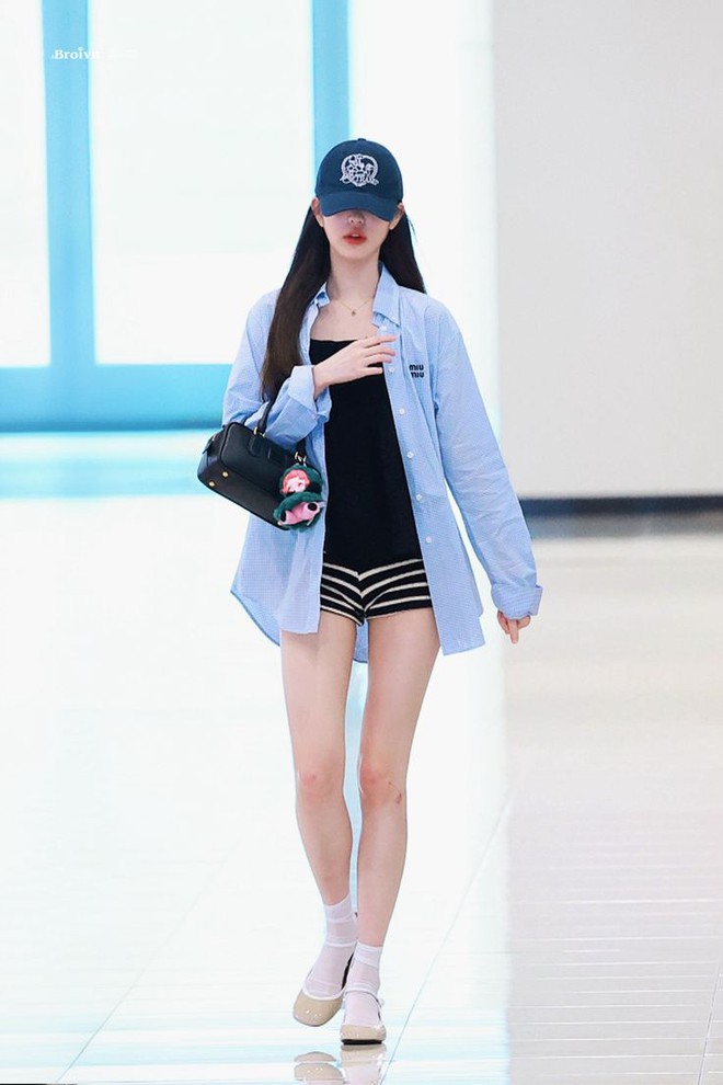 Đoạn video luộm thuộm của công chúa Kpop bị đào lại, tất cả vì combo dép lê và tất trắng?- Ảnh 2.