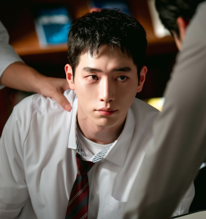 Khoảnh khắc 1 tài tử chửi thề khi hụt giải tại MBC Drama Awards 2025 gây bão?- Ảnh 3. Khoảnh khắc 1 tài tử chửi thề khi hụt giải tại MBC Drama Awards 2025 gây bão?- Ảnh 3.