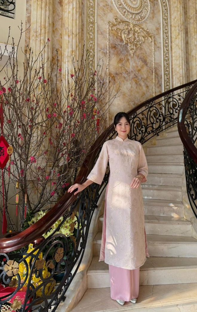 Celeb Việt "lên hương" năm 2025: Người tậu nhà triệu đô, người từng ly hôn nhưng nay đổi đời ngoạn mục hơn phim điện ảnh- Ảnh 1.