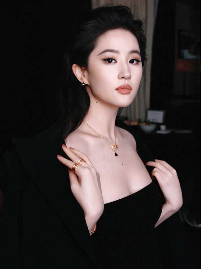 5 mỹ nhân đẹp nhất Trung Quốc 2025: Lưu Diệc Phi xếp sau Địch Lệ Nhiệt Ba, hạng 1 ai nghe tên cũng sốc- Ảnh 14.