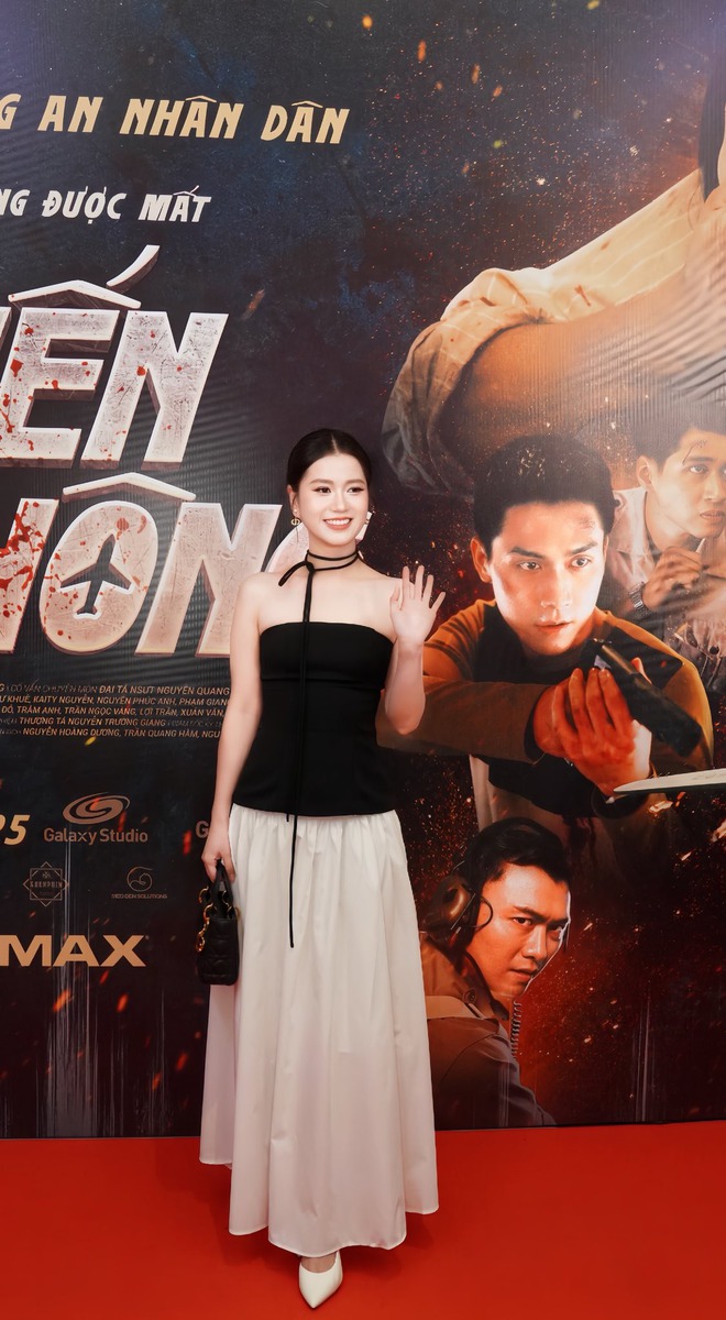 Nữ diễn viên giảm thần tốc 14kg: Khán giả khen U40 mà trẻ như gái 18, mặc đồ bình dân sang như hiệu- Ảnh 12.