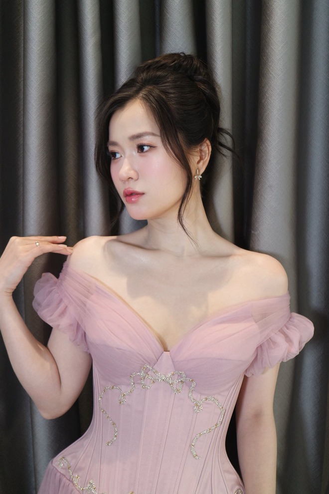 Nữ diễn viên giảm thần tốc 14kg: Khán giả khen U40 mà trẻ như gái 18, mặc đồ bình dân sang như hiệu- Ảnh 8.