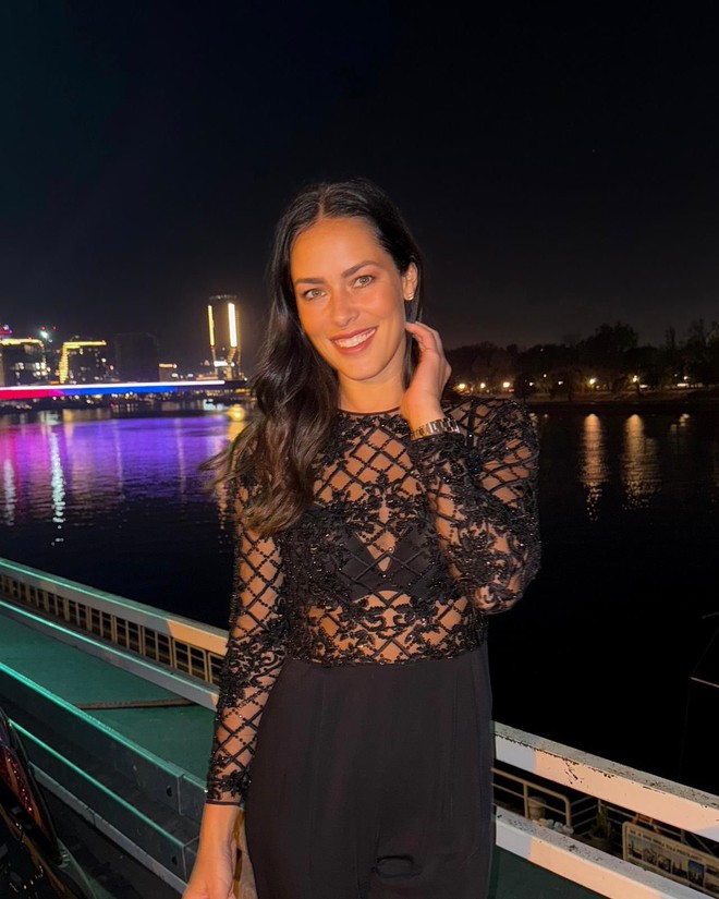 Ngôi sao tennis xinh đẹp tuyệt trần nộp đơn ly hôn huyền thoại MU vì bị "cắm sừng"- Ảnh 11.