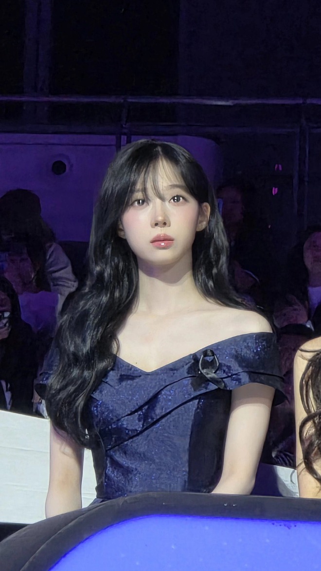 Bạn gái của đỉnh lưu toàn cầu: Visual như tuyệt tác AI, style cuốn đến nghẹt thở- Ảnh 1. Bạn gái của đỉnh lưu toàn cầu: Visual như tuyệt tác AI, style cuốn đến nghẹt thở- Ảnh 1.