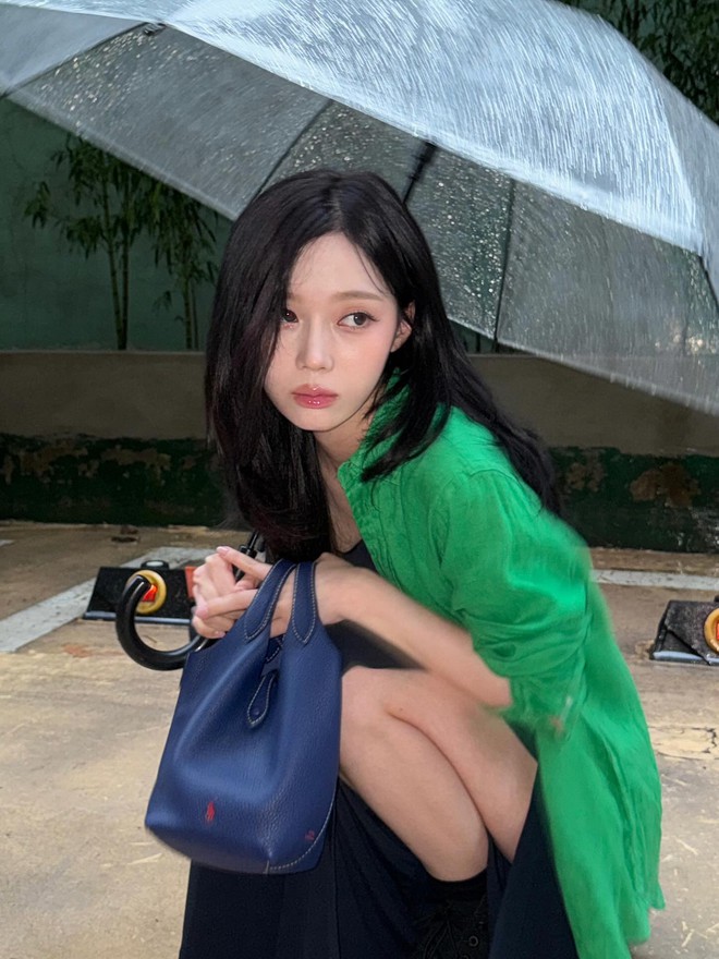 Bạn gái tin đồn của Jungkook được so ngang với Kim Ji Won- Ảnh 22. Bạn gái tin đồn của Jungkook được so ngang với Kim Ji Won- Ảnh 22.