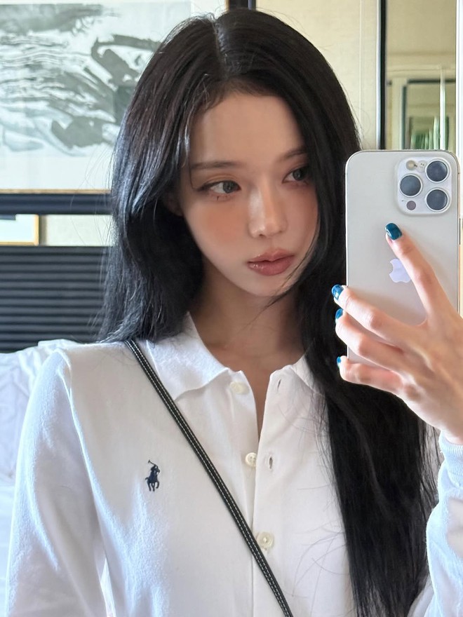 Bạn gái của đỉnh lưu toàn cầu: Visual như tuyệt tác AI, style cuốn đến nghẹt thở- Ảnh 12. Bạn gái của đỉnh lưu toàn cầu: Visual như tuyệt tác AI, style cuốn đến nghẹt thở- Ảnh 12.