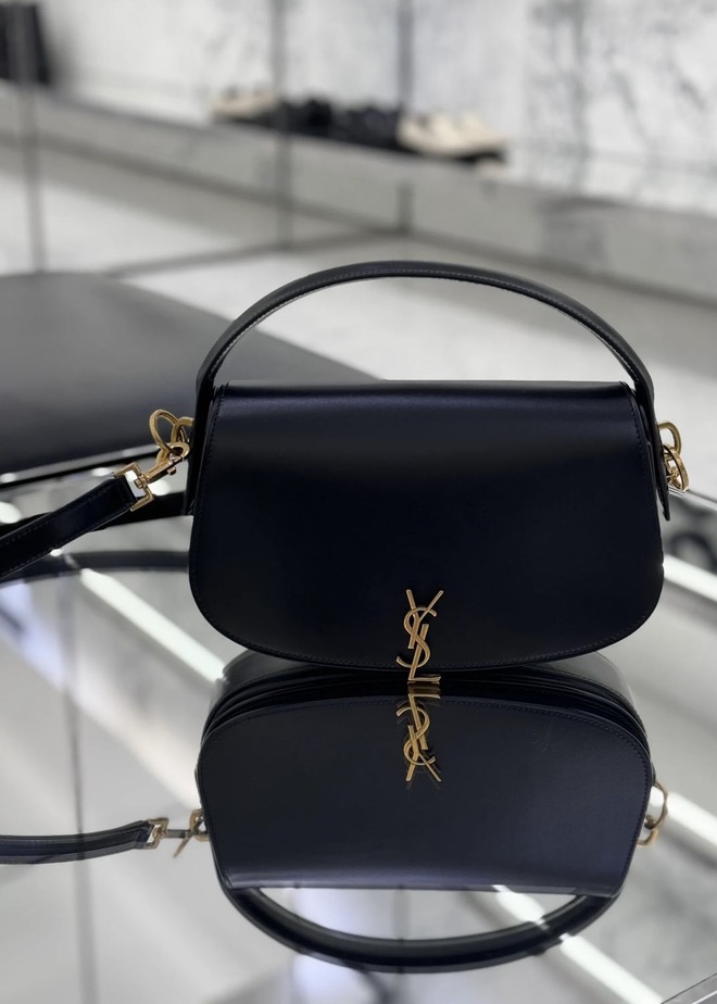 Điểm chung của Hà Tăng và Rosé - Ảnh 3. Điểm chung của Hà Tăng và Rosé - Ảnh 3.