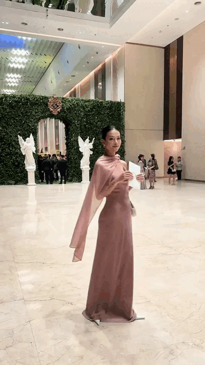 Mỹ nhân Việt có "style ăn cưới" đẹp rung chuyển thị giác, sống đời nữ hoàng trong penthouse triệu đô- Ảnh 1. Mỹ nhân Việt có "style ăn cưới" đẹp rung chuyển thị giác, sống đời nữ hoàng trong penthouse triệu đô- Ảnh 1.