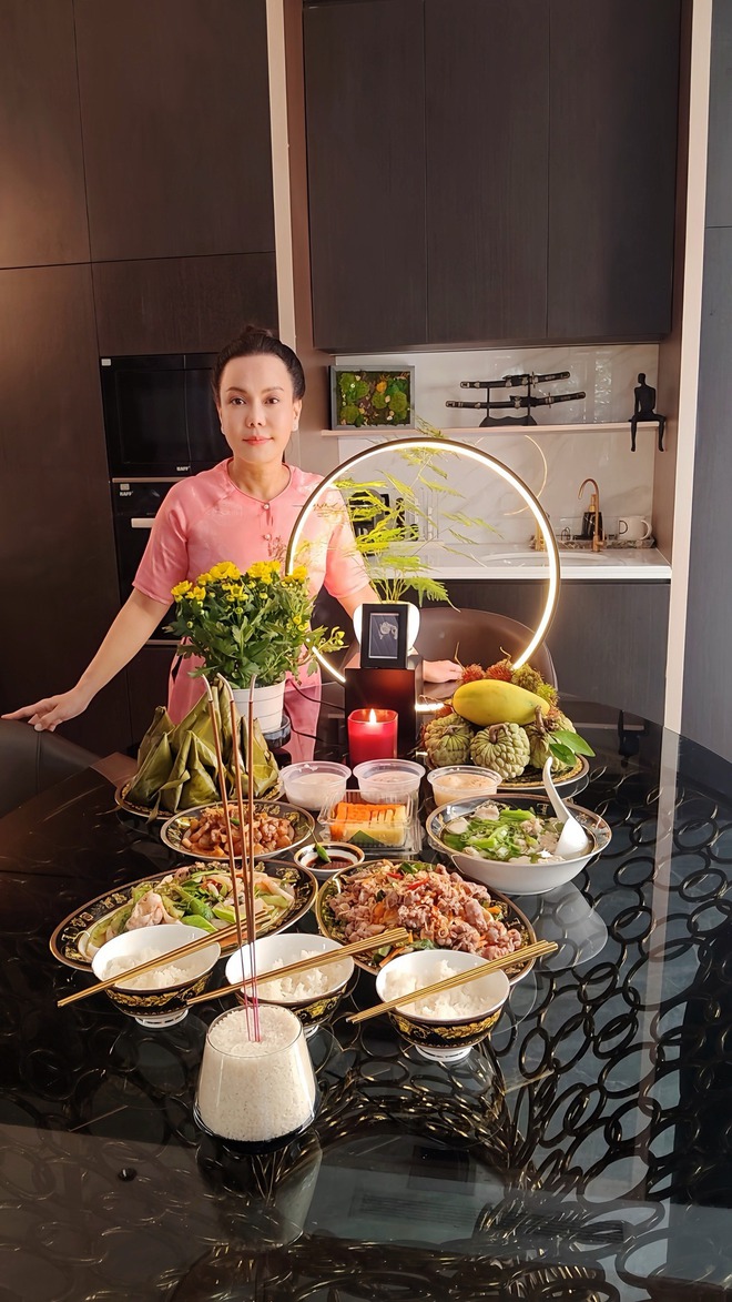 Sự trùng hợp rùng mình của 3 cố nghệ sĩ Chí Tài - Thương Tín - Ngọc Trinh- Ảnh 1.