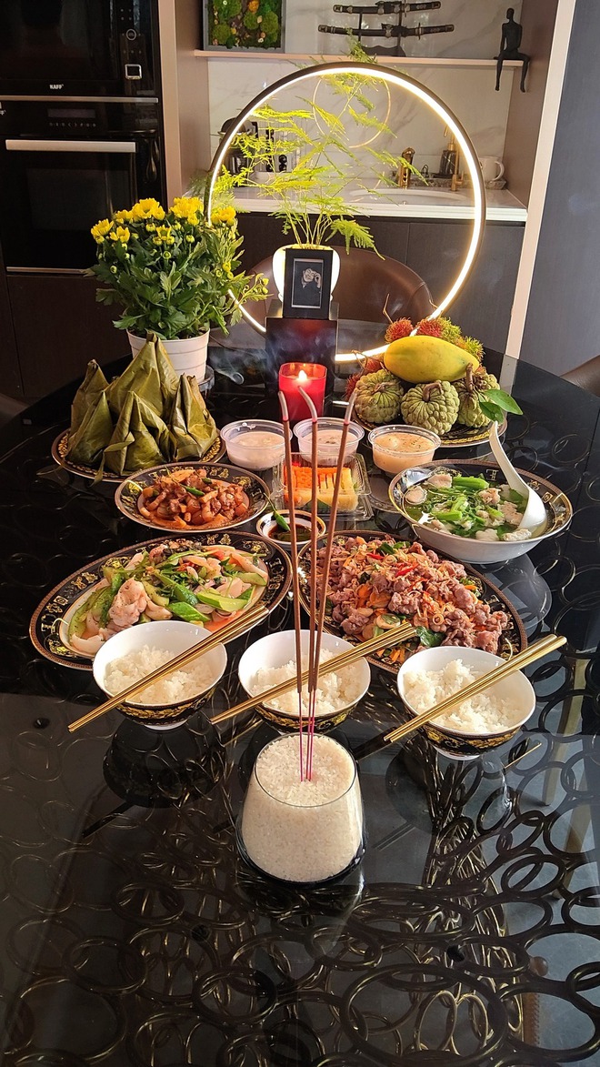 Sự trùng hợp rùng mình của 3 cố nghệ sĩ Chí Tài - Thương Tín - Ngọc Trinh- Ảnh 2.