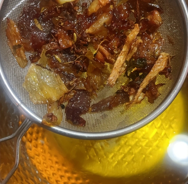 6 thói quen xào nấu tưởng vô hại nhưng đang âm thầm hủy hoại bạn mỗi ngày- Ảnh 3. 6 thói quen xào nấu tưởng vô hại nhưng đang âm thầm hủy hoại bạn mỗi ngày- Ảnh 3.