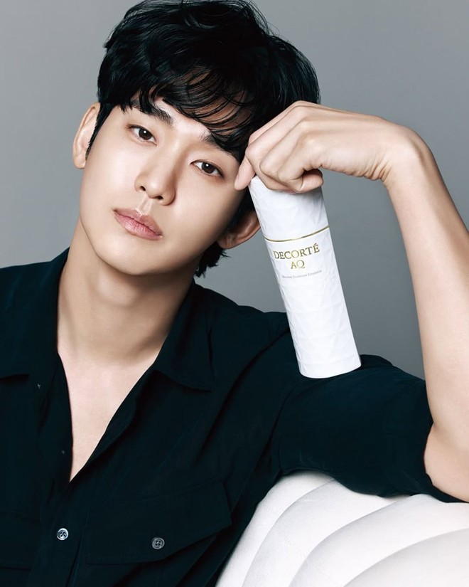 Brand thời trang "bỏ của chạy lấy người" vì Kim Soo Hyun, chỉ còn trông đợi vào công chúa Kpop- Ảnh 10. Brand thời trang "bỏ của chạy lấy người" vì Kim Soo Hyun, chỉ còn trông đợi vào công chúa Kpop- Ảnh 10.