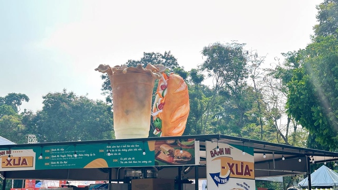 Cận cảnh lễ hội Bánh mì lớn nhất năm "đổ bộ" TP.HCM: Hơn 150 gian hàng, biển người xếp hàng từ sáng sớm- Ảnh 6.
