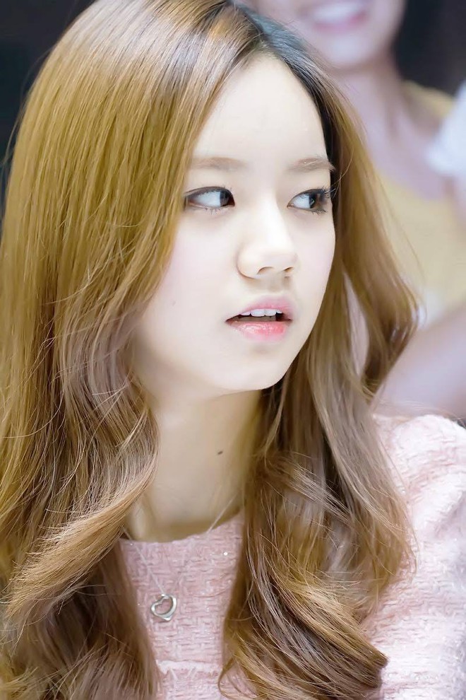 Nữ hoàng quảng cáo từng vượt mặt Suzy, giờ viral với khoảnh khắc ai thấy cũng muốn cưng chiều- Ảnh 21.