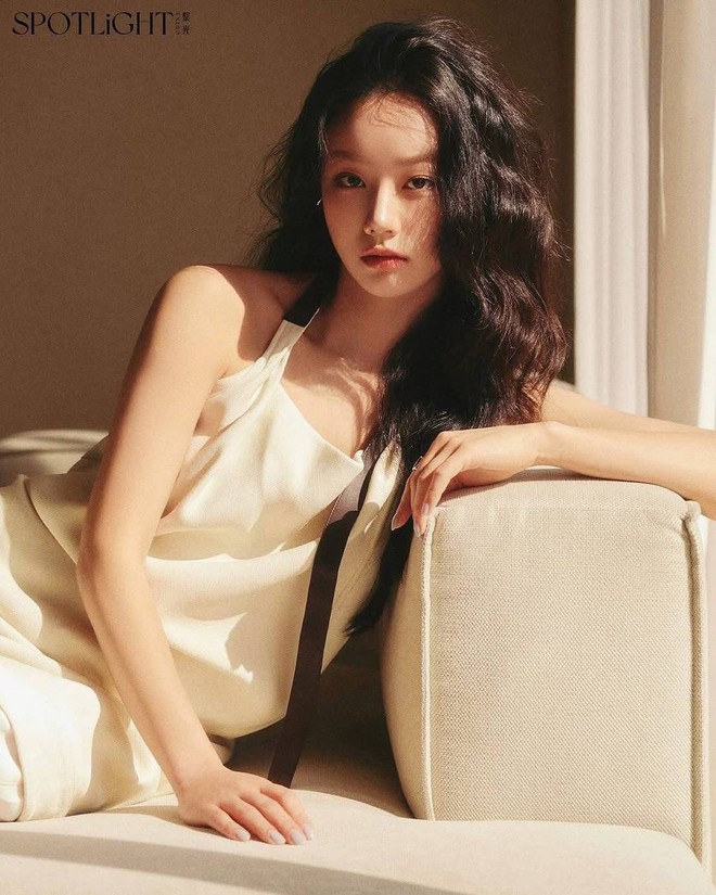 Nữ hoàng quảng cáo từng vượt mặt Suzy, giờ viral với khoảnh khắc ai thấy cũng muốn cưng chiều- Ảnh 11.