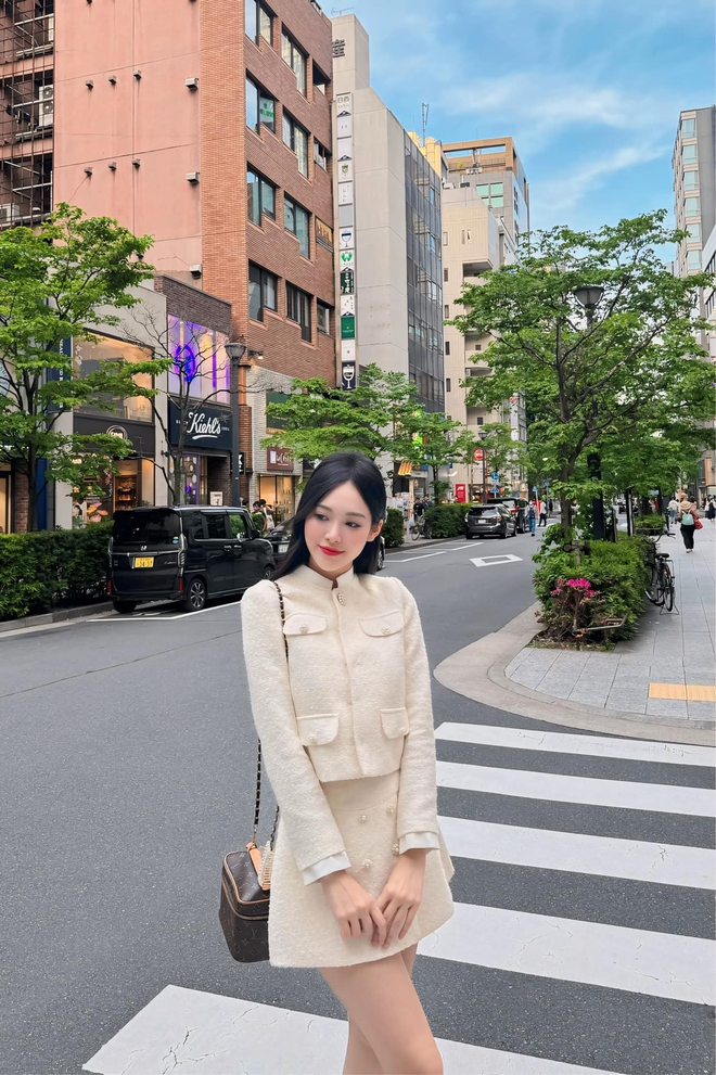 Á hậu Trịnh Thuỳ Linh dạo này: Cuộc sống như phú bà,  có 1 điểm giống phu nhân hào môn Phương Nhi- Ảnh 4.