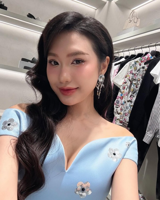 Doãn Hải My bất ngờ xuất hiện với gương mặt mộc, liệu có khác lúc trang điểm lên đồ sánh bước cùng Văn Hậu?- Ảnh 3.