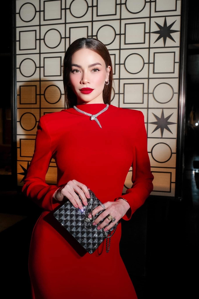 Không cần filter, Hà Hồ chỉ 1 tip để mặt to cũng thành mặt nhỏ ngay lập tức- Ảnh 5.