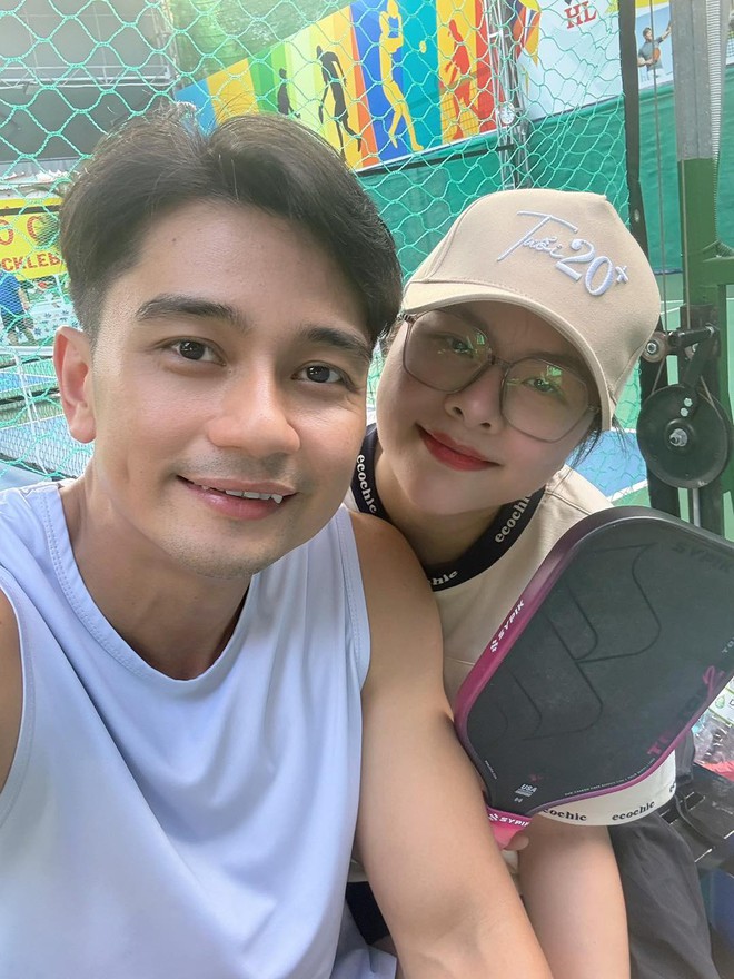 Diễn viên Vân Trang đu trend pickleball, chỉ đăng một khoảnh khắc ra sân đã gây sốt mạng xã hội- Ảnh 3.