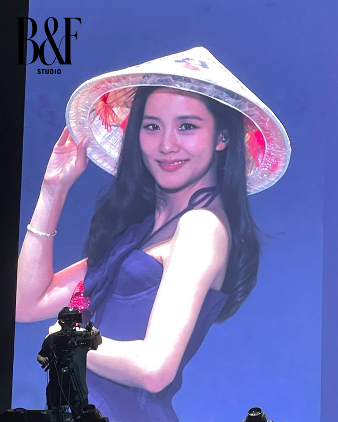Jisoo tái hiện 1 điều đặc biệt khi quay lại Việt Nam, thấy mà tự hào- Ảnh 7.