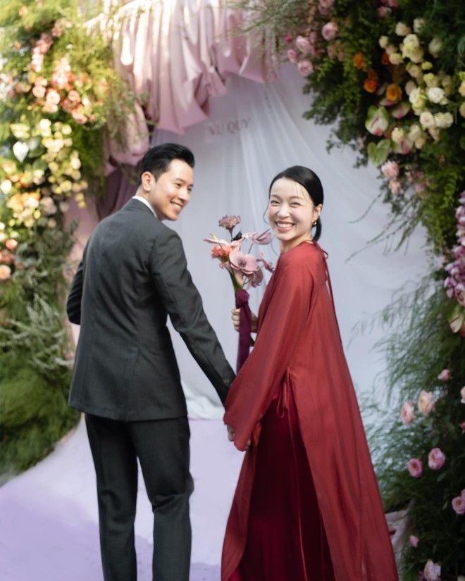"Phú bà" tự nhận cơ địa mặt già bẩm sinh, tung hình hồi lớp 7 để chứng minh... visual "đóng băng"- Ảnh 6. "Phú bà" tự nhận cơ địa mặt già bẩm sinh, tung hình hồi lớp 7 để chứng minh... visual "đóng băng"- Ảnh 6.