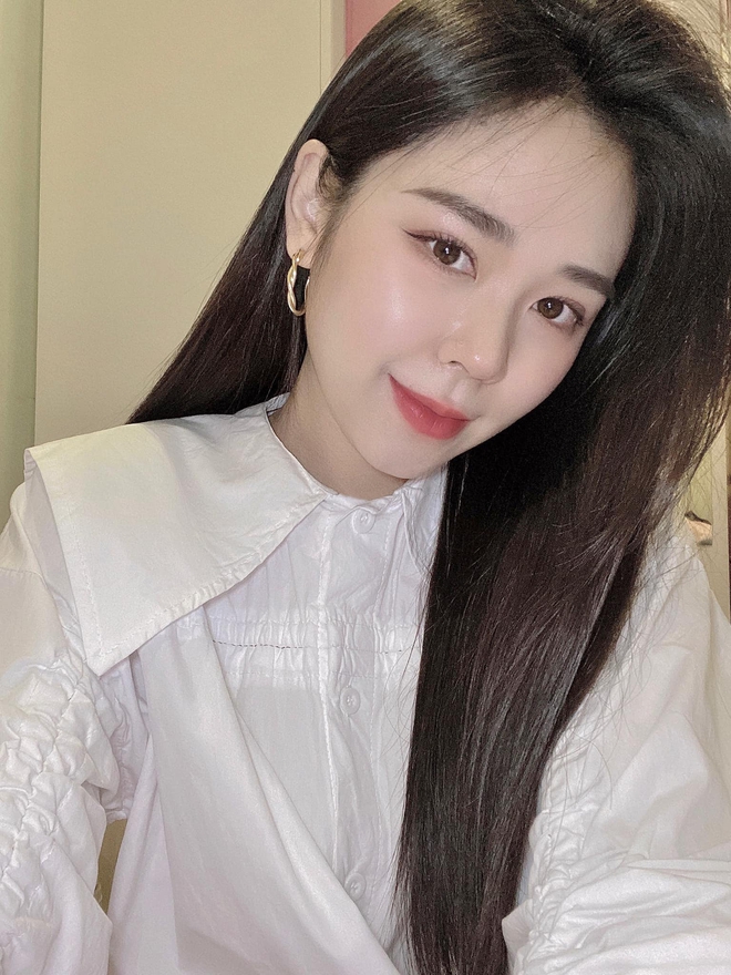 Chuyện tình sao nam Vbiz và vợ yêu 9 năm: Bên nhau từ năm cấp 3, visual bà xã ngang ngửa hot girl- Ảnh 13. Chuyện tình sao nam Vbiz và vợ yêu 9 năm: Bên nhau từ năm cấp 3, visual bà xã ngang ngửa hot girl- Ảnh 13.