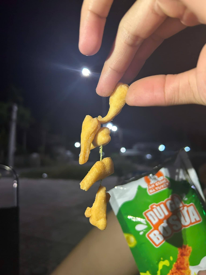 Ăn Cùng Bà Tuyết lại gây tranh cãi với quảng cáo đồ ăn vặt "gắn liền với tuổi thơ 8x, 9x"- Ảnh 3.