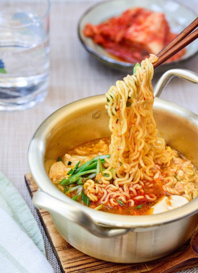 Người có chiếc mũi đẹp nhất Hàn Quốc nói không với 3 món, muốn trẻ lâu bạn nên né- Ảnh 5. Người có chiếc mũi đẹp nhất Hàn Quốc nói không với 3 món, muốn trẻ lâu bạn nên né- Ảnh 5.