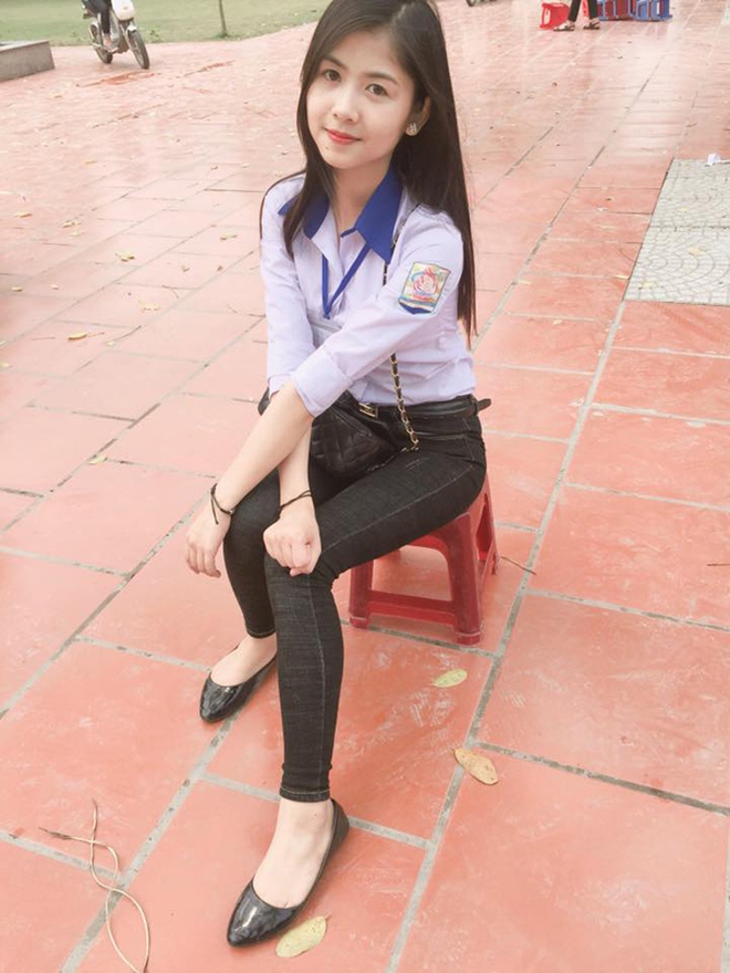 Cô gái có đôi chân “xoắn quẩy” từng là hình nền điện thoại của bao chàng trai một thời giờ đã là vợ người ta- Ảnh 2.