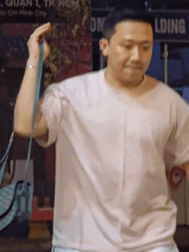 Trấn Thành lại lộ "bí mật" khó đỡ khi bị team qua đường bắt gặp “chạy như ma đuổi”- Ảnh 2.