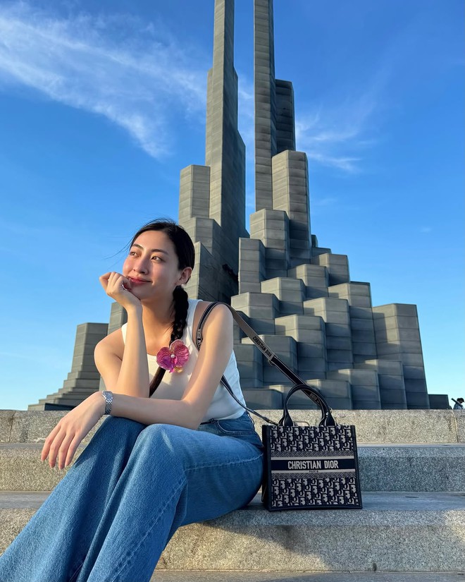 7 nàng Hậu 2k đọ style: Đỗ Hà như "tổng tài" xuống phố, Thanh Thủy mặc đồ rẻ nhưng slay thôi rồi!- Ảnh 5.