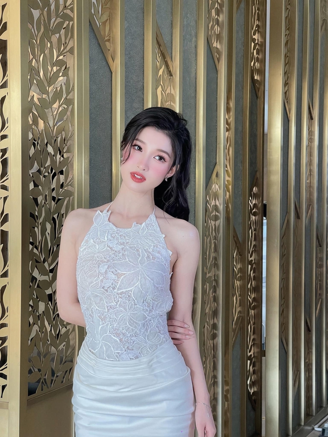 Visual xinh như "tiên tử" của Á hậu Phương Nhi trước khi lấy chồng thiếu gia- Ảnh 15. Visual xinh như "tiên tử" của Á hậu Phương Nhi trước khi lấy chồng thiếu gia- Ảnh 15.