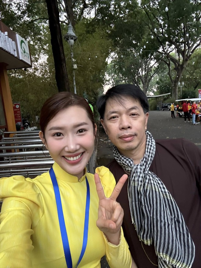 Hòa Minzy xuống đường dọn rác trong tổng duyệt 27/4, Diệu Nhi có lời kêu gọi được cả MXH hưởng ứng- Ảnh 9.