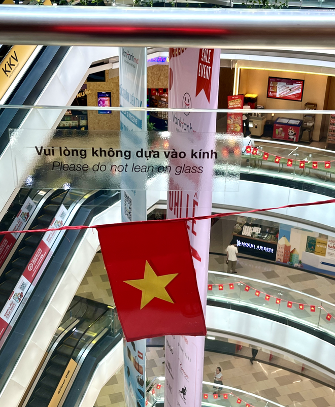 Đến Vạn Hạnh Mall ngay lúc này: 1 góc nhỏ nhân văn xuất hiện, khách hàng ai cũng thấy ấm lòng- Ảnh 15.