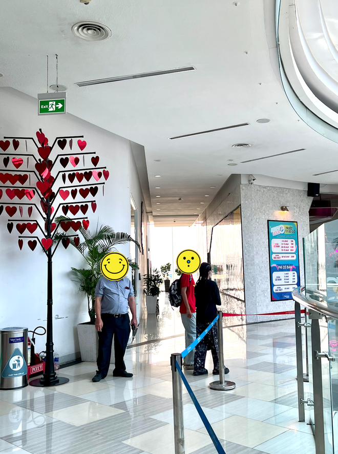 Đến Vạn Hạnh Mall ngay lúc này: 1 góc nhỏ nhân văn xuất hiện, khách hàng ai cũng thấy ấm lòng- Ảnh 9.