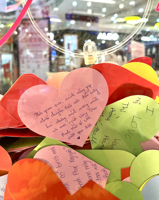 Đến Vạn Hạnh Mall ngay lúc này: 1 góc nhỏ nhân văn xuất hiện, khách hàng ai cũng thấy ấm lòng- Ảnh 5.