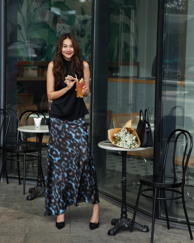 Phụ nữ trên 40 tuổi chỉ cần đúng 4 mẫu chân váy sang trọng này để mặc đẹp không cần lăn tăn- Ảnh 3.