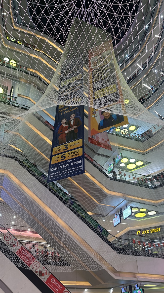Đang diễn ra tại Vạn Hạnh Mall: Hàng loạt hoạt động miễn phí từ đồ ăn đến vui chơi, phản ứng của khách thế nào?- Ảnh 11.