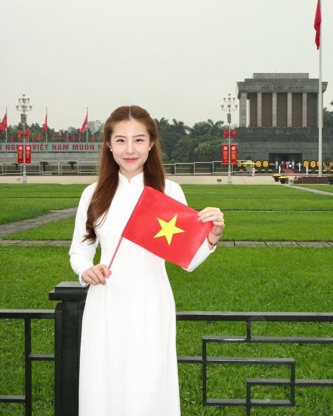 30/4 - Hà Nội, một ngày bình yên và đầy tự hào- Ảnh 10.