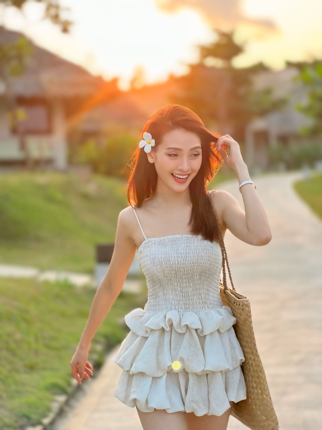 Giữa tin đồn rạn nứt, MC Huyền Trang MùTạt tung ảnh tình tứ đi du lịch cùng bạn trai cầu thủ, chặn đứng gièm pha- Ảnh 3.
