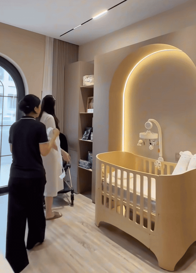 MC Mai Ngọc "flex" phòng riêng của quý tử đầu lòng, ngắm xong đã hiểu "đi lùi về đích" là gì!- Ảnh 1. MC Mai Ngọc "flex" phòng riêng của quý tử đầu lòng, ngắm xong đã hiểu "đi lùi về đích" là gì!- Ảnh 1.