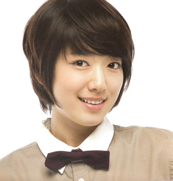 Park Shin Hye mới cắt tóc ngắn xinh ngất ngây, đoán cô mới 25 tuổi cũng không hề vô lý- Ảnh 1.