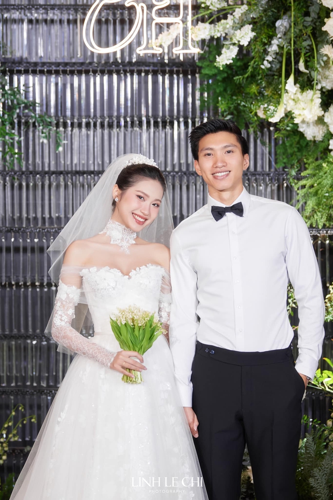 Chu Thanh Huyền và Doãn Hải My bất ngờ "đụng hàng", ai mặc đẹp hơn?- Ảnh 8.