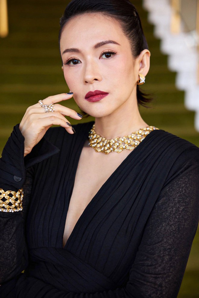 Biểu tượng nhan sắc một thời của châu Á tái xuất đỉnh cao với đầm của Công Trí- Ảnh 2. Biểu tượng nhan sắc một thời của châu Á tái xuất đỉnh cao với đầm của Công Trí- Ảnh 2.